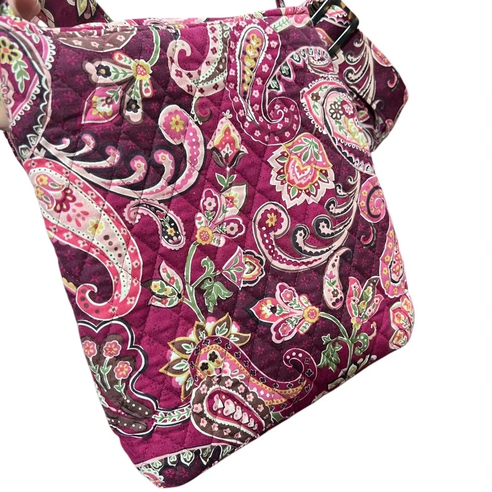 Vera Bradley Hipster Crossbody‎ Bag Very Berry Paisley Quilted Cotton Retired